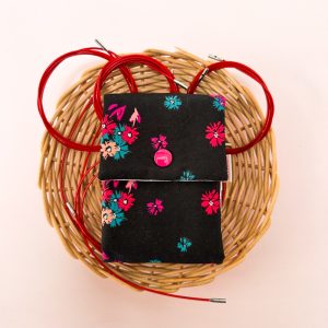 Comprar Organizador de cables - Dreamlike Daisies Organizador de cables - Dreamlike Daisies